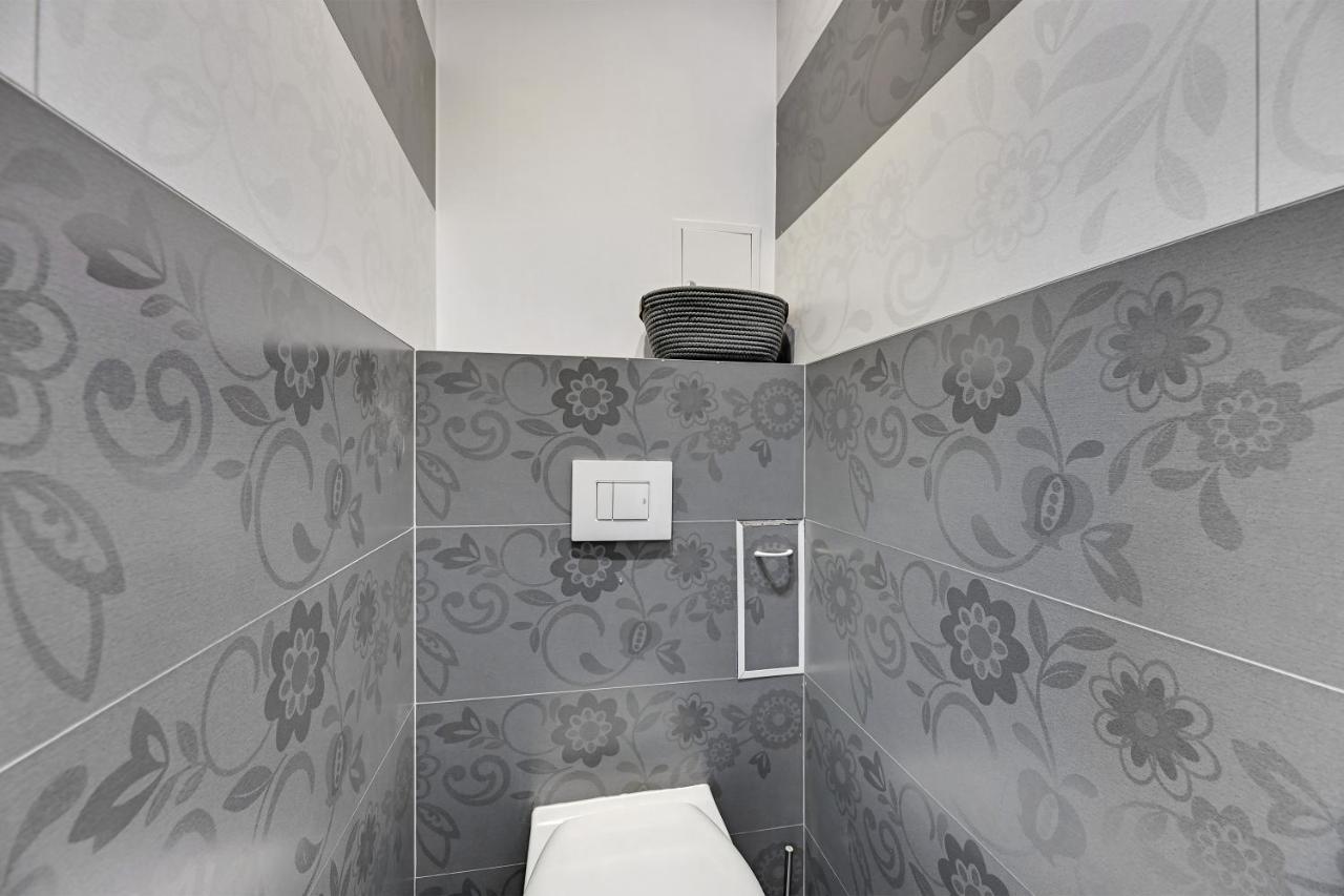 Comfort Falista